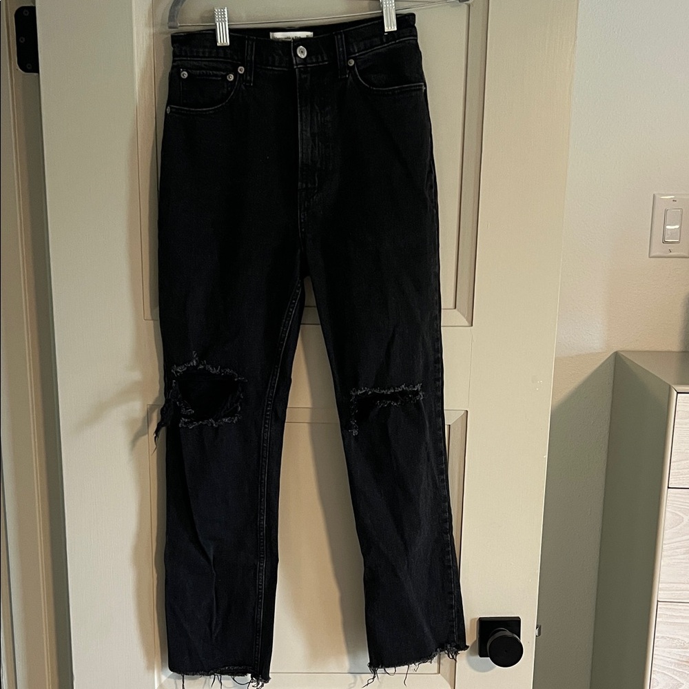 Abercrombie & Fitch Men's Black Ripped Jeans